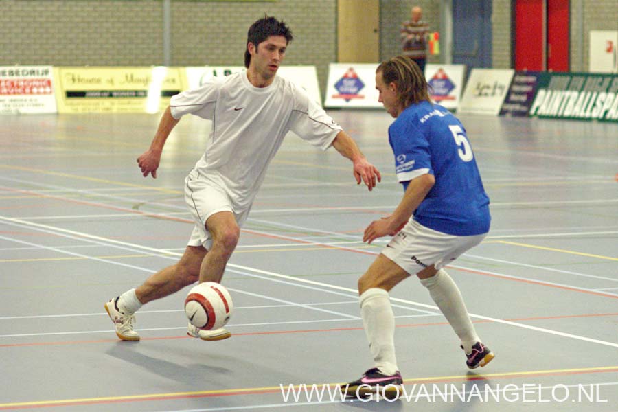 03172006_124_bew